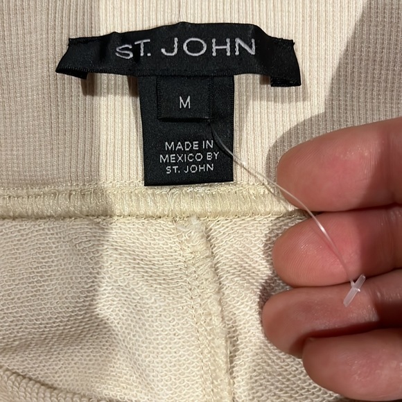 St John high Rise Sweatpants with Rhinestones on pockets NWOT - Picture 8 of 9